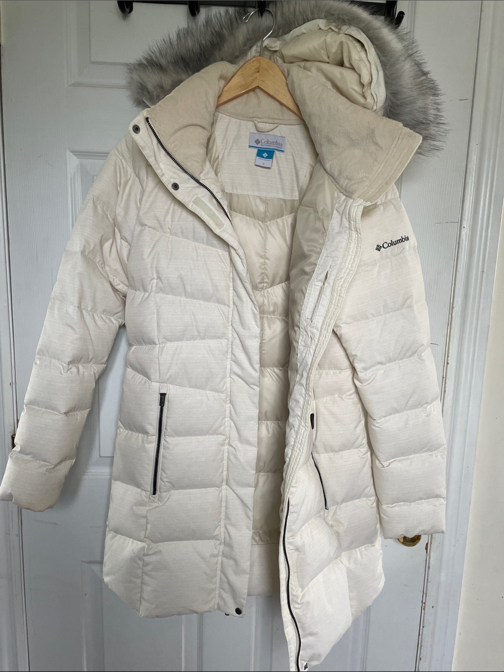 Columbia Cream Quilted Down Puffer Coat with Faux-Fur Trimmed Hood